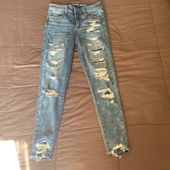 American Eagle Outfitters Denim - High waisted ripped jeans size 4